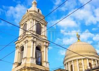 Продам комнату, 31.8 м2, Санкт-Петербург, 1-я линия Васильевского острова, 48