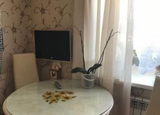 Сдам однокомнатную квартиру, 37 м2, Чебоксары, проспект Максима Горького, 33