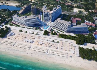 Продаю 2-ком. квартиру, 62.5 м2, Алушта, Парковая улица, 7