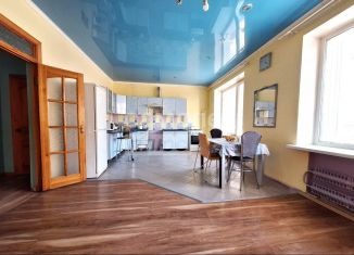 Продажа трехкомнатной квартиры, 131.4 м2, Сызрань, проспект Космонавтов, 9