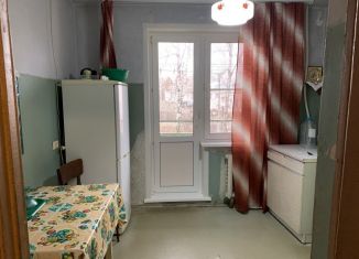 Продам 2-ком. квартиру, 53 м2, Собинка, Центральная улица, 25