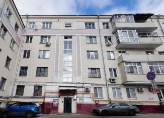 Продаю 3-ком. квартиру, 14.5 м2, Москва, улица Костикова, 7, метро Деловой центр