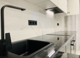 Продам двухкомнатную квартиру, 59 м2, Оренбург, улица Поляничко, 11/1, ЖК Акварель
