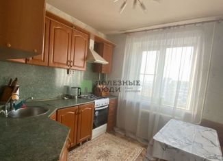 Сдам двухкомнатную квартиру, 50 м2, Курган, 6-й микрорайон, 10А