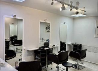 Продаю торговую площадь, 55 м2, Калининград, Интернациональная улица, 27