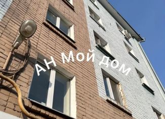 Продается 3-комнатная квартира, 61 м2, Старый Оскол, микрорайон Горняк, 14