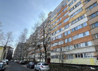 Продаю 1-ком. квартиру, 31 м2, Санкт-Петербург, улица Тамбасова, 10к1, муниципальный округ Сосновая Поляна