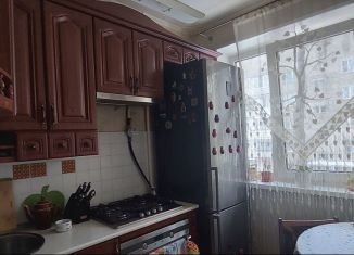 Продается 2-ком. квартира, 43.9 м2, Челябинск, улица Танкистов, 140Б