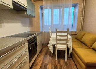 Сдача в аренду 1-комнатной квартиры, 41 м2, Череповец, улица Раахе, 4