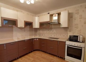 Продам трехкомнатную квартиру, 89 м2, Тюмень, улица Мельникайте, 138