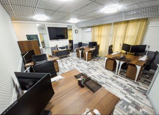 Сдаю офис, 70 м2, Татарстан, улица Галиаскара Камала, 41