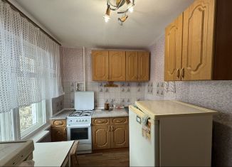 Аренда 1-комнатной квартиры, 40 м2, Зеленодольск, улица Ленина, 1