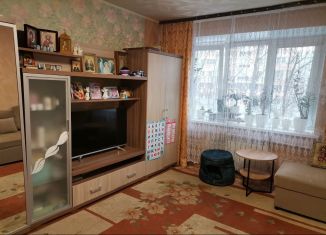 Продам 3-комнатную квартиру, 62.2 м2, Нижний Новгород, улица Строкина, 14, метро Кировская