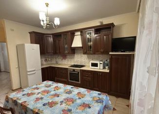 Сдаю в аренду двухкомнатную квартиру, 50 м2, Киров, улица Горького, 17