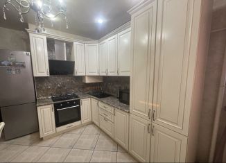 Продам 2-комнатную квартиру, 54.5 м2, посёлок городского типа Яблоновский, улица Гагарина, 165/1