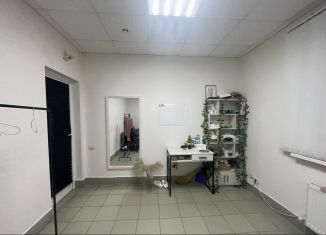 Сдаю помещение свободного назначения, 12.9 м2, Брянск, Бежицкая улица, 185