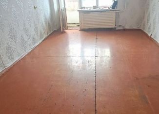 Продается 1-комнатная квартира, 32 м2, Ишимбай, Советская улица, 25