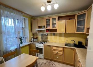 Продается четырехкомнатная квартира, 77 м2, Казань, проспект Ямашева, 71