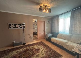 Продам двухкомнатную квартиру, 43.8 м2, Полысаево, улица Крупской