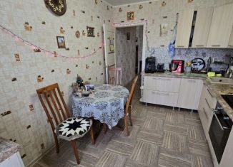 Продам двухкомнатную квартиру, 67.1 м2, Астрахань, улица Куликова, 62, Кировский район