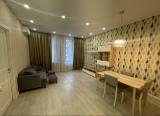 Сдам трехкомнатную квартиру, 75 м2, посёлок городского типа Заречье, Медовая улица, 7