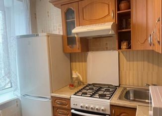 Сдам в аренду однокомнатную квартиру, 32 м2, Колпино, Октябрьская улица, 27