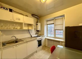 Продам 2-ком. квартиру, 43.5 м2, Курск, улица Менделеева, 17