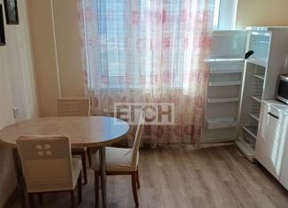 Сдам 3-ком. квартиру, 80 м2, Москва, Сочинская улица, 8, метро Лухмановская