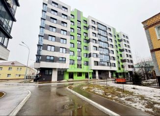 Продаю 2-ком. квартиру, 57 м2, Татарстан, улица Гагарина, 77Вк2