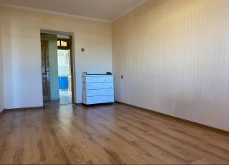 Продается трехкомнатная квартира, 70.5 м2, Симферополь, улица Никанорова, 1