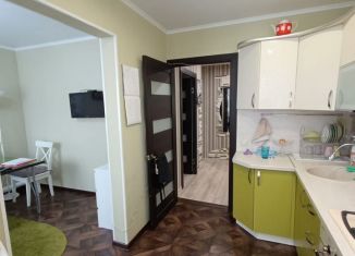 Продается трехкомнатная квартира, 57.2 м2, Вязьма, улица Полины Осипенко, 9