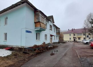 Продажа 2-комнатной квартиры, 50 м2, Салават, улица Гагарина, 27А