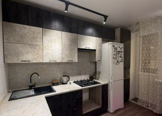 Сдается однокомнатная квартира, 38 м2, Орёл, улица Гайдара, 48, Железнодорожный район