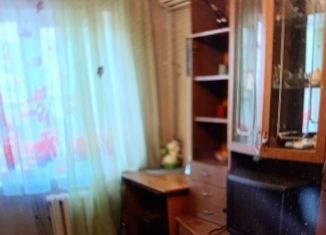 Продаю комнату, 13.3 м2, Краснодар, улица Атарбекова, 52