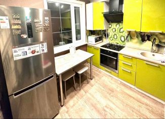 Продаю 1-ком. квартиру, 30 м2, Дмитров, микрорайон Внуковский, 14