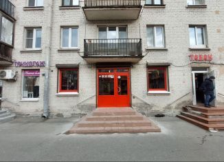 Сдам в аренду помещение свободного назначения, 45 м2, Санкт-Петербург, Новочеркасский проспект, 32к1, Красногвардейский район