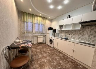 Сдам в аренду 1-ком. квартиру, 40 м2, Ростов-на-Дону, улица 1-й Конной Армии, 13В, Первомайский район