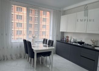 Продается четырехкомнатная квартира, 110 м2, Грозный, улица Сайханова, 133к19, Байсангуровский район