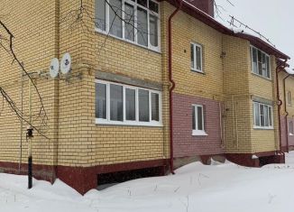 Трехкомнатная квартира на продажу, 92.7 м2, Кировская область, улица Куйбышева, 26Б