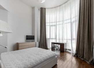 2-комнатная квартира в аренду, 120 м2, Москва, улица Алабяна, 13к1, метро Октябрьское поле