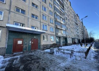 Продам 2-ком. квартиру, 45.4 м2, Санкт-Петербург, метро Московская, Дунайский проспект, 5