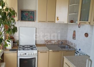 Продаю двухкомнатную квартиру, 41.7 м2, Екатеринбург, улица 40-летия Октября, 63, Орджоникидзевский район