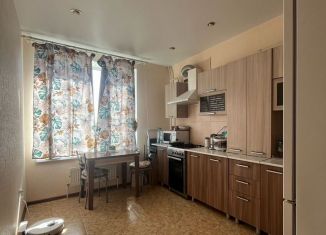 Продается 2-ком. квартира, 53 м2, Таганрог, улица Адмирала Крюйса, 23/7, ЖК Солнечный Берег