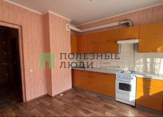 1-комнатная квартира на продажу, 40 м2, Саратовская область, улица имени С.Ф. Тархова, 38