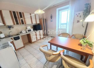 Сдаю в аренду 2-ком. квартиру, 69 м2, Санкт-Петербург, Тихорецкий проспект, 33к1