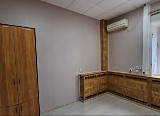 Сдам в аренду офис, 10 м2, Краснодарский край, улица Константинова, 86