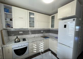 Продам двухкомнатную квартиру, 65.4 м2, Кинель, улица Орджоникидзе, 122