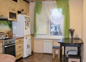 Продаю 3-ком. квартиру, 75 м2, Балтийск, проспект Ленина, 72