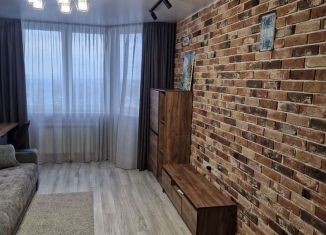 Сдается в аренду 2-ком. квартира, 60 м2, Энгельс, улица Пушкина, 85