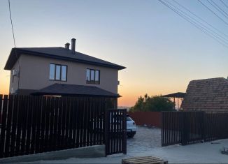 Сдается в аренду дом, 130 м2, село Лозовое, Ялтинская улица, 58